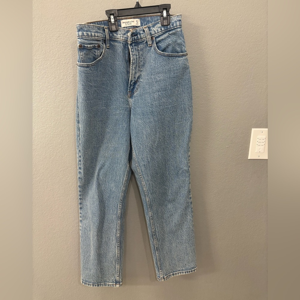 Curve Love Ultra High Rise 90s Straight Jean